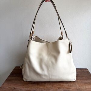 Coach Madison Phoebe Shoulder Bag Bone Pebbled Leather F35723 Compartments 3 Zip